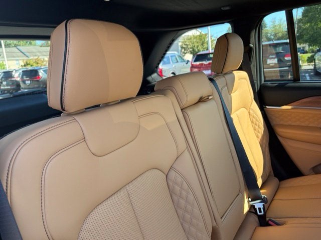 2027 Jeep Grand Cherokee GRAND CHEROKEE SUMMIT 4X4