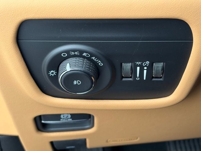 2026 Jeep Grand Cherokee GRAND CHEROKEE SUMMIT 4X4
