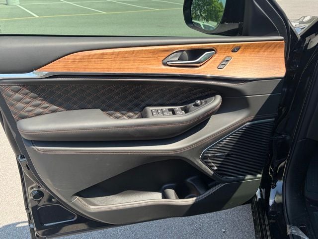 2026 Jeep Grand Cherokee GRAND CHEROKEE SUMMIT 4X4