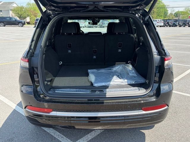 2026 Jeep Grand Cherokee GRAND CHEROKEE SUMMIT 4X4