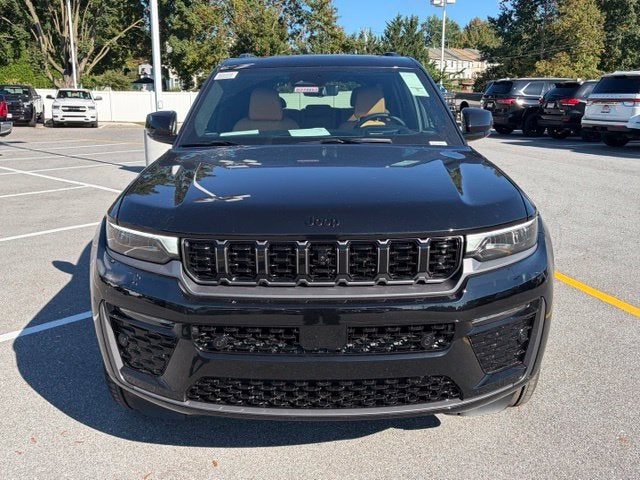 2027 Jeep Grand Cherokee GRAND CHEROKEE SUMMIT 4X4