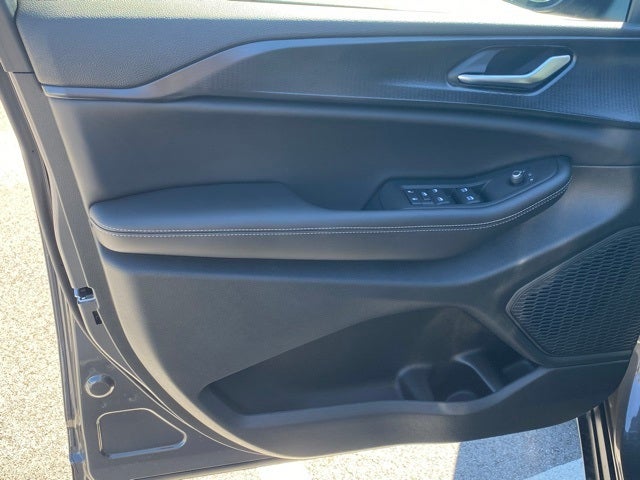 2025 Jeep Grand Cherokee GRAND CHEROKEE L LAREDO X 4X4