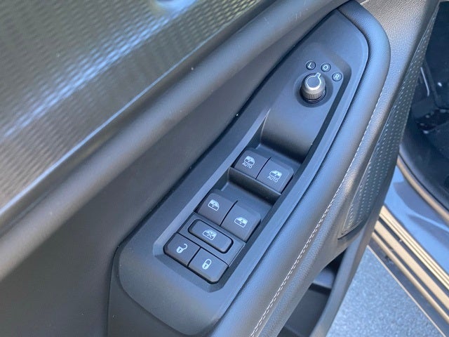 2025 Jeep Grand Cherokee GRAND CHEROKEE L LAREDO X 4X4