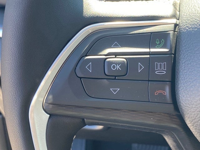 2025 Jeep Grand Cherokee GRAND CHEROKEE L LAREDO X 4X4