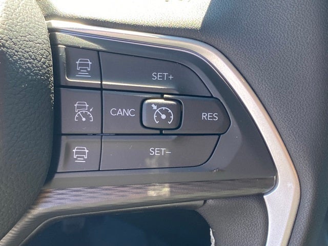 2025 Jeep Grand Cherokee GRAND CHEROKEE L LAREDO X 4X4