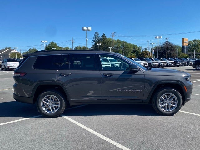 2025 Jeep Grand Cherokee GRAND CHEROKEE L LAREDO X 4X4