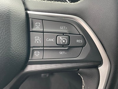 2025 Jeep Grand Cherokee GRAND CHEROKEE L LAREDO X 4X4