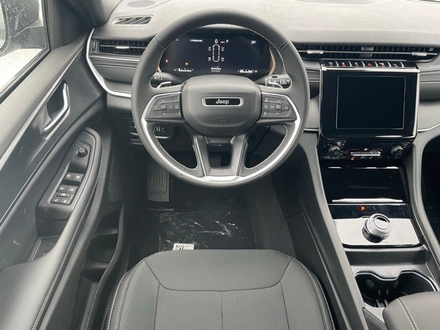 2025 Jeep Grand Cherokee GRAND CHEROKEE L LAREDO X 4X4