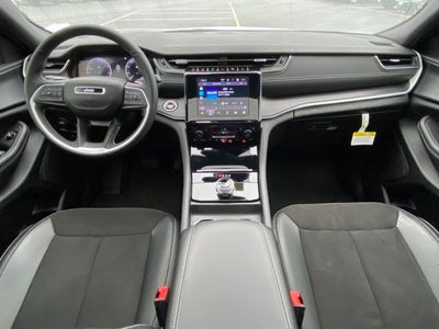 2024 Jeep Grand Cherokee L Altitude X 4x4