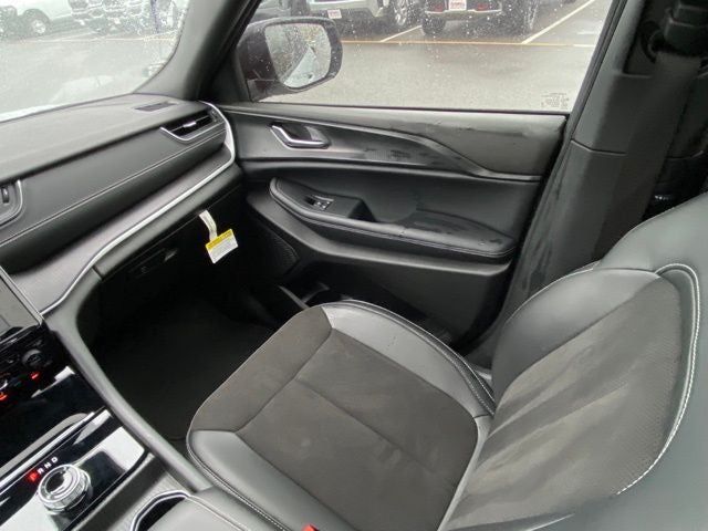 2024 Jeep Grand Cherokee L Altitude X 4x4