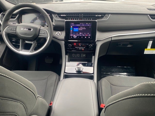 2025 Jeep Grand Cherokee GRAND CHEROKEE L LAREDO X 4X4