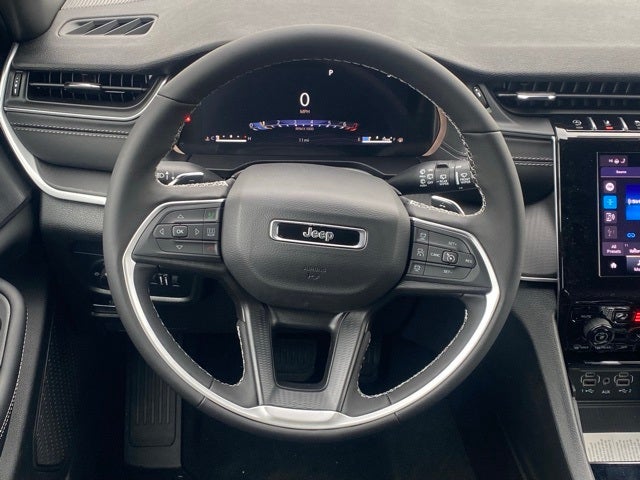 2025 Jeep Grand Cherokee GRAND CHEROKEE L LAREDO X 4X4