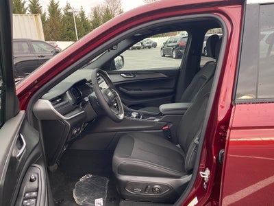 2025 Jeep Grand Cherokee GRAND CHEROKEE L LAREDO X 4X4