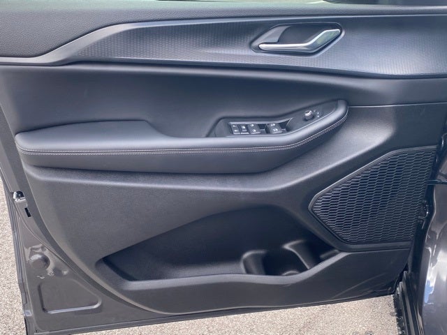 2025 Jeep Grand Cherokee GRAND CHEROKEE L LAREDO 4X4