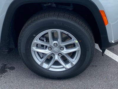 2025 Jeep Grand Cherokee GRAND CHEROKEE L LAREDO X 4X4