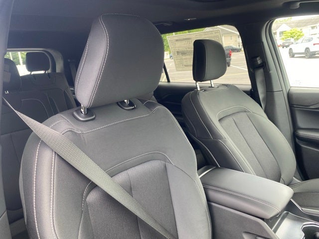 2025 Jeep Grand Cherokee GRAND CHEROKEE L LAREDO X 4X4