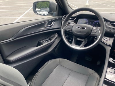 2025 Jeep Grand Cherokee GRAND CHEROKEE L LAREDO X 4X4