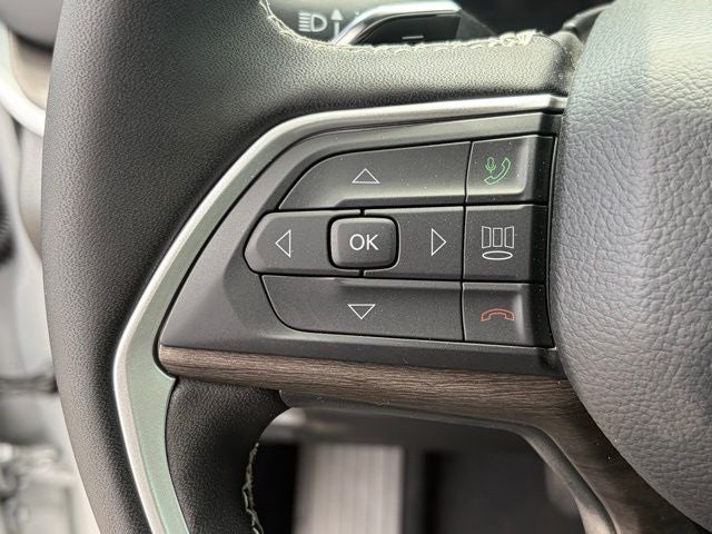 2026 Jeep Grand Cherokee GRAND CHEROKEE L LAREDO ALTITUDE 4X4