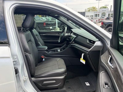 2026 Jeep Grand Cherokee GRAND CHEROKEE L LAREDO ALTITUDE 4X4