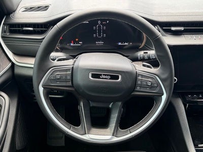 2026 Jeep Grand Cherokee GRAND CHEROKEE L LAREDO ALTITUDE 4X4