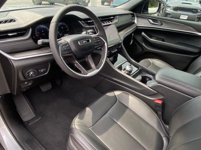 2025 Jeep Grand Cherokee L Limited 4x4