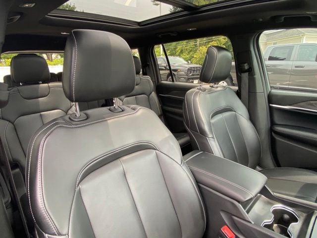 2025 Jeep Grand Cherokee L Limited 4x4