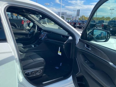 2025 Jeep Grand Cherokee GRAND CHEROKEE L OVERLAND 4X4