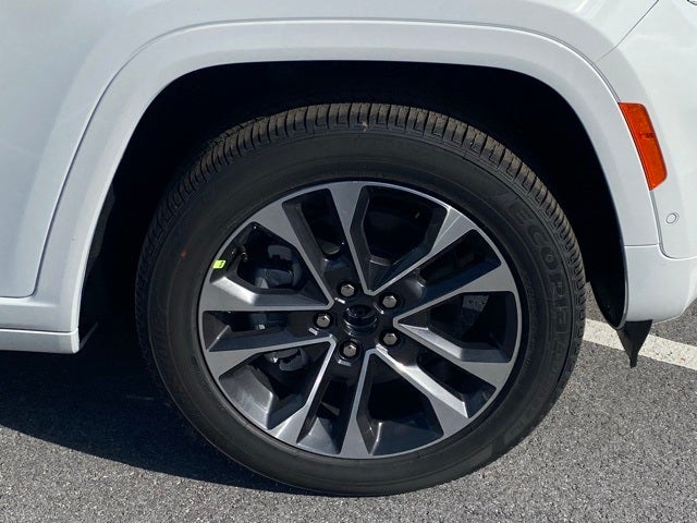 2025 Jeep Grand Cherokee GRAND CHEROKEE L OVERLAND 4X4