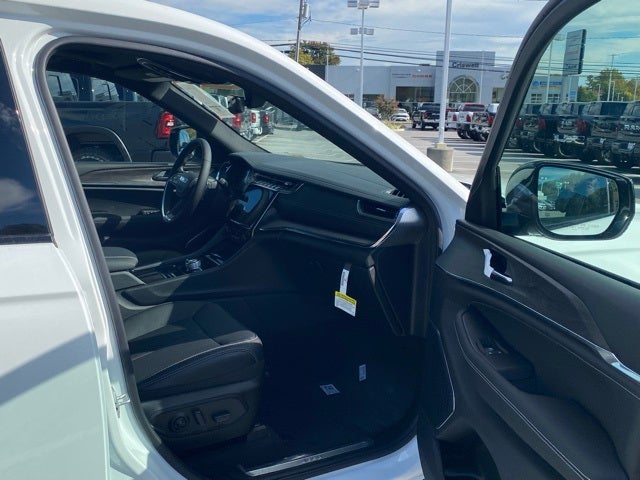 2025 Jeep Grand Cherokee GRAND CHEROKEE L OVERLAND 4X4