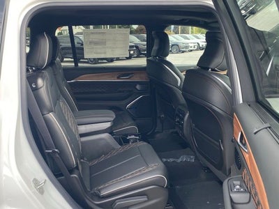 2025 Jeep Grand Cherokee GRAND CHEROKEE L SUMMIT RESERVE 4X4