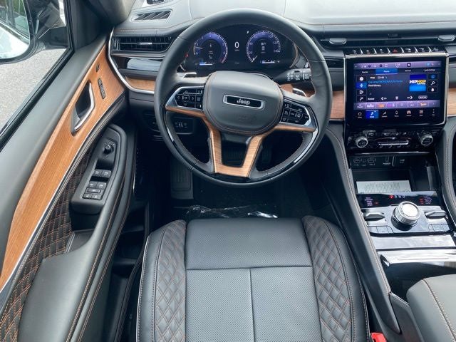 2025 Jeep Grand Cherokee GRAND CHEROKEE L SUMMIT RESERVE 4X4