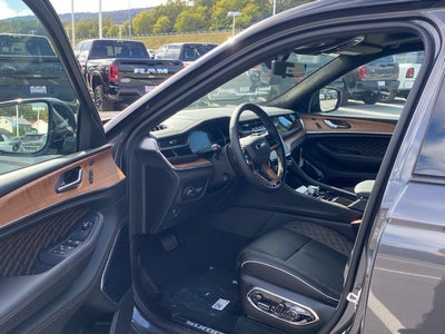 2025 Jeep Grand Cherokee GRAND CHEROKEE L SUMMIT RESERVE 4X4