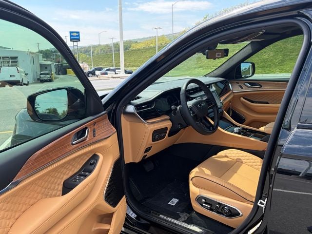 2026 Jeep Grand Cherokee GRAND CHEROKEE L SUMMIT 4X4