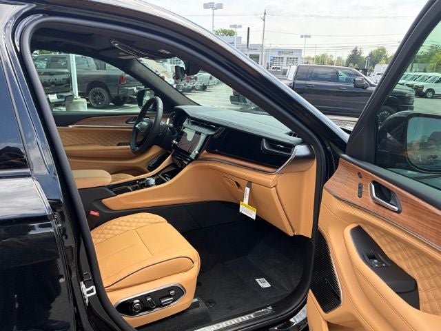 2026 Jeep Grand Cherokee GRAND CHEROKEE L SUMMIT 4X4
