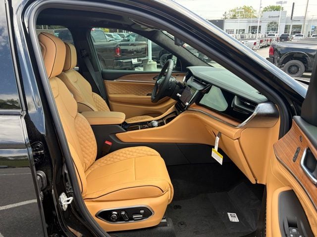 2026 Jeep Grand Cherokee GRAND CHEROKEE L SUMMIT 4X4