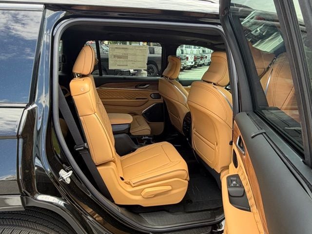 2026 Jeep Grand Cherokee GRAND CHEROKEE L SUMMIT 4X4