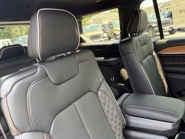 2026 Jeep Grand Cherokee GRAND CHEROKEE L SUMMIT 4X4