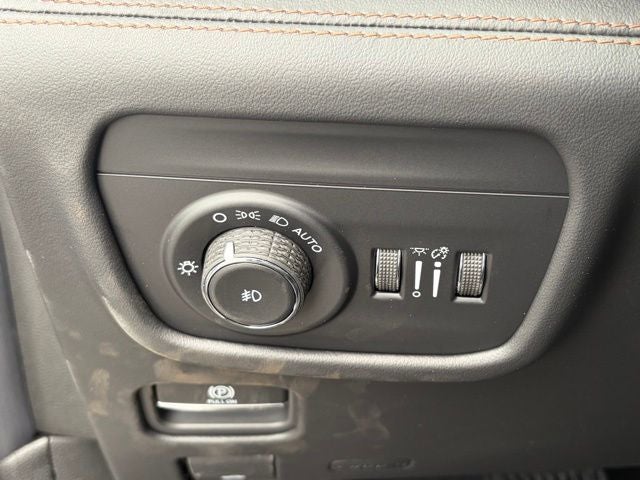 2026 Jeep Grand Cherokee GRAND CHEROKEE L SUMMIT 4X4