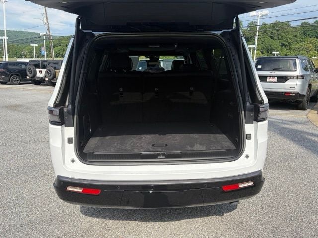 2026 Jeep Grand Wagoneer GRAND WAGONEER L LIMITED RESERVE 4X4