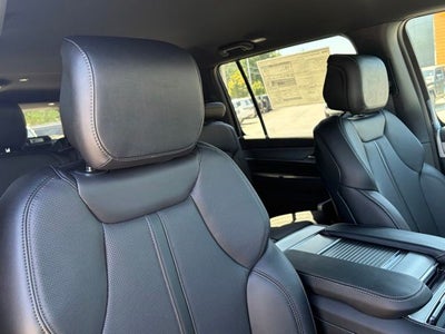 2026 Jeep Grand Wagoneer GRAND WAGONEER L LIMITED ALTITUDE 4X4