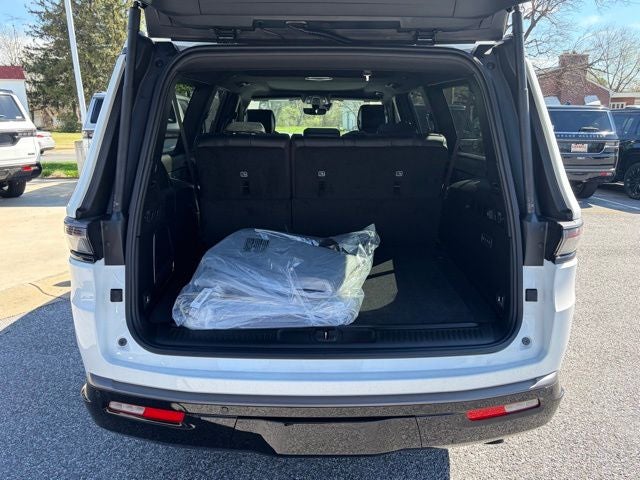 2026 Jeep Grand Wagoneer GRAND WAGONEER L LIMITED RESERVE 4X4