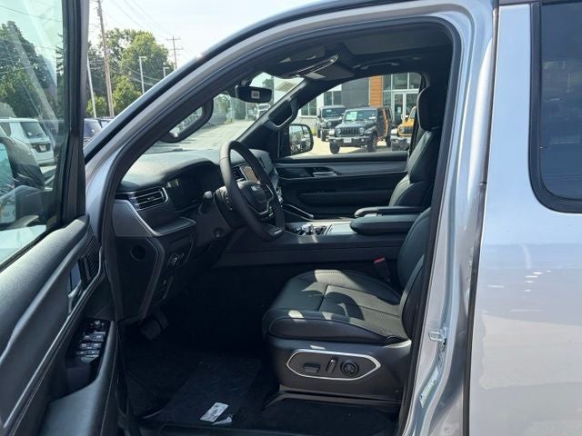 2026 Jeep Grand Wagoneer GRAND WAGONEER UPLAND 4X4