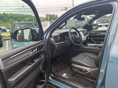 2026 Jeep Grand Wagoneer GRAND WAGONEER UPLAND 4X4