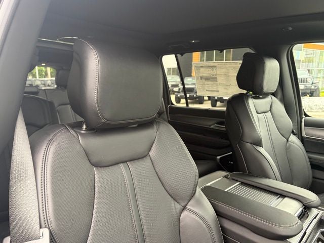 2026 Jeep Grand Wagoneer GRAND WAGONEER LIMITED RESERVE 4X4