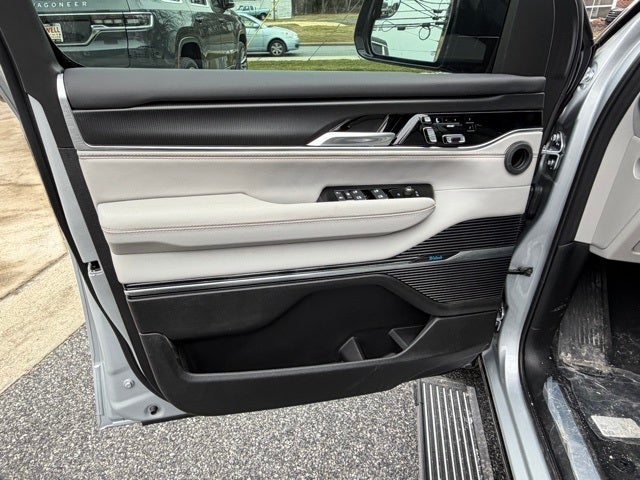 2026 Jeep Grand Wagoneer GRAND WAGONEER SUMMIT OBSIDIAN 4X4