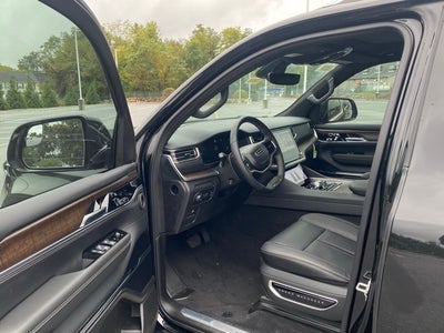 2024 Jeep Grand Wagoneer Base