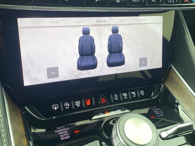 2024 Jeep Grand Wagoneer Base