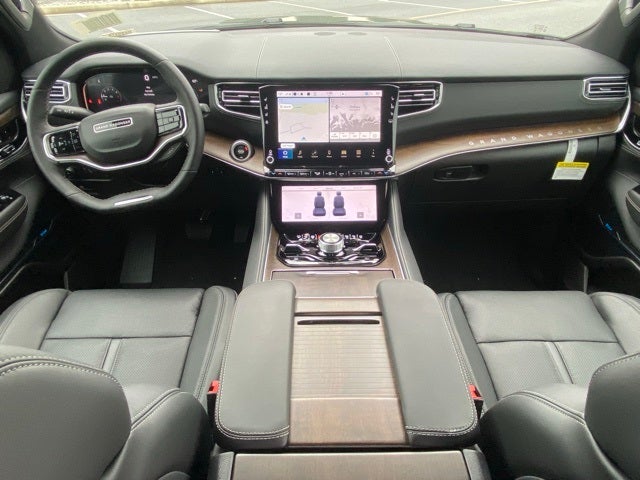 2024 Jeep Grand Wagoneer Base