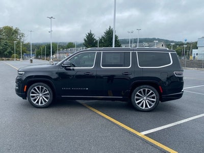 2024 Jeep Grand Wagoneer Base
