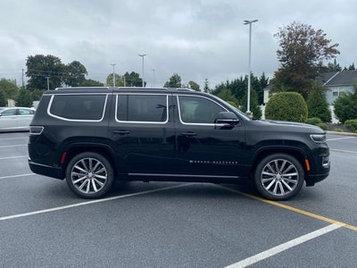 2024 Jeep Grand Wagoneer Base